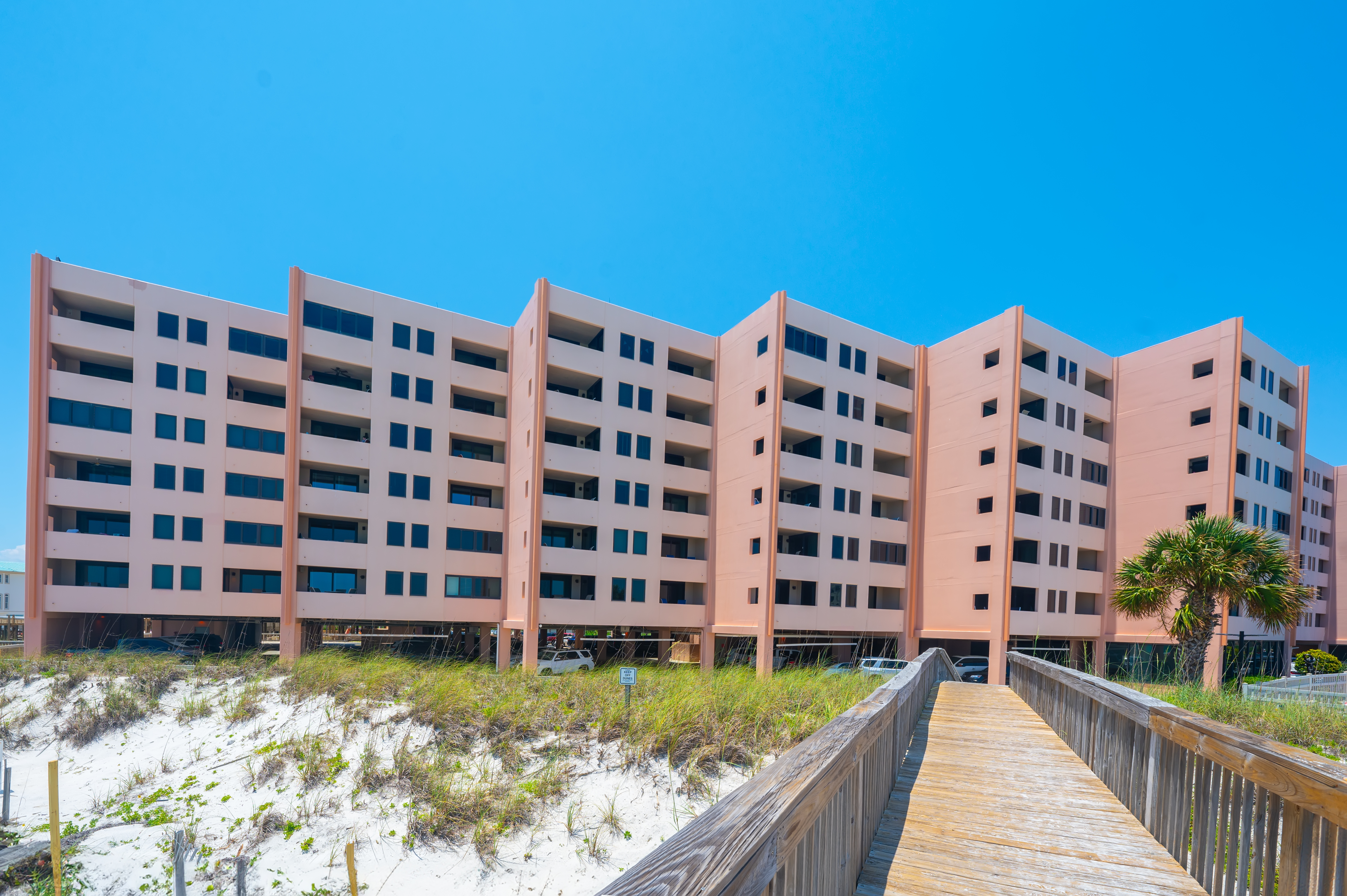 beachfront condo complex- Jetty East